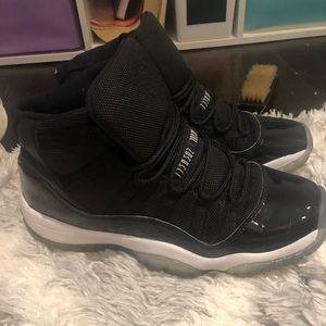 Jordan Space Jam 11s